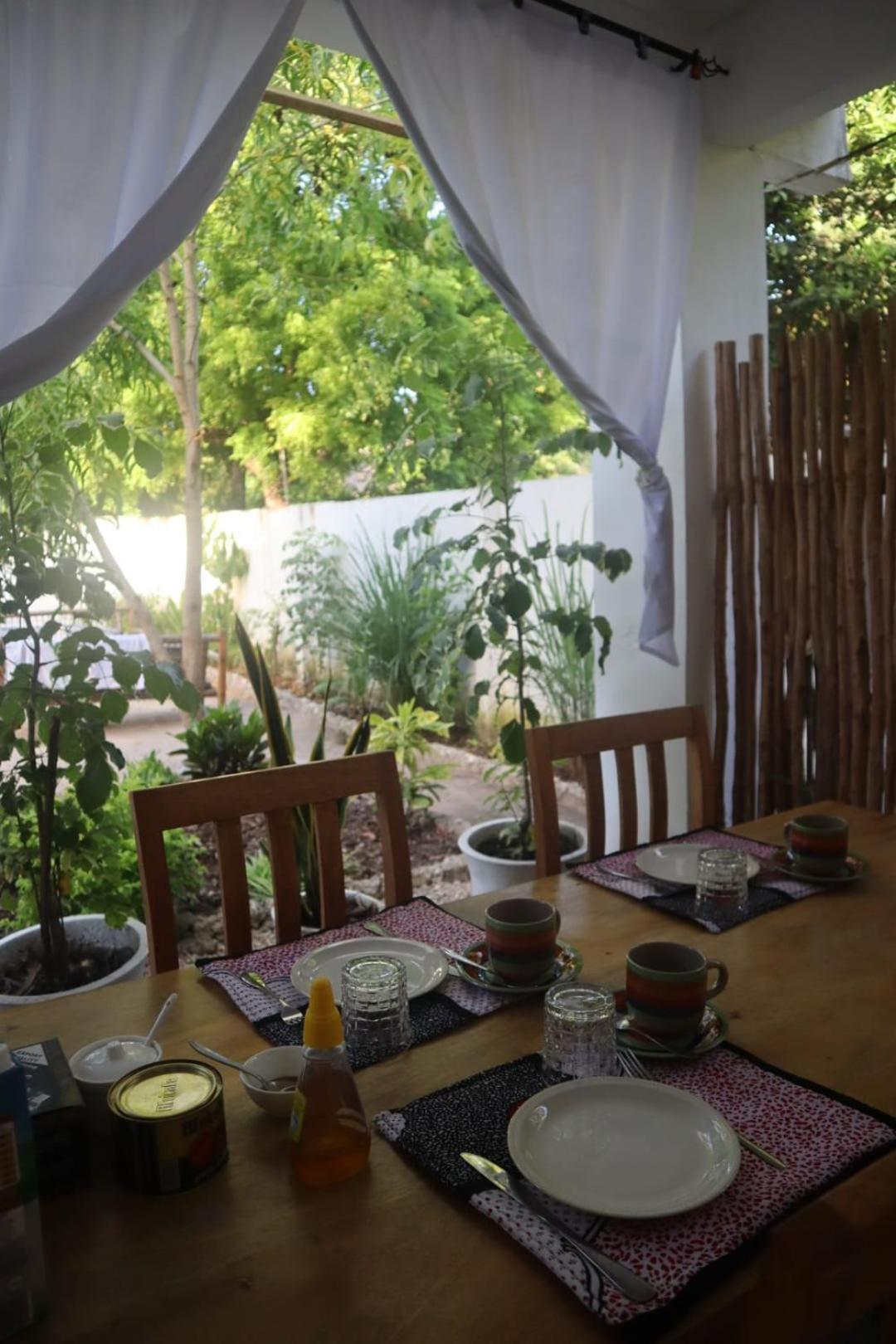 Double Room, With Breakfast, Wifi, 20 Meters To The Lägenhet Jambiani (Zanzibar)
